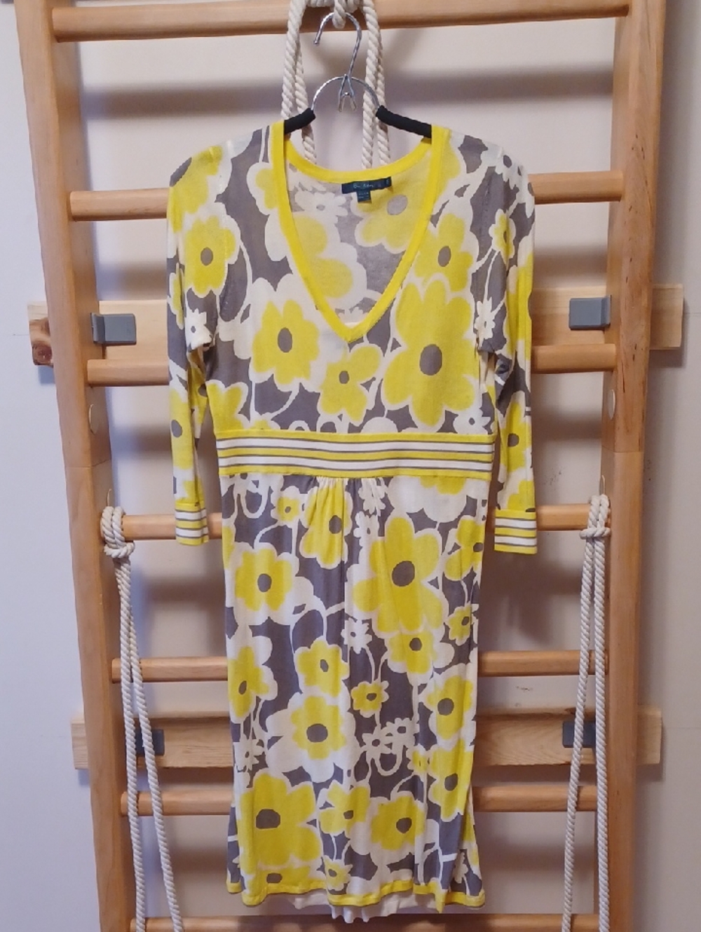 Boden White/Yellow/Gray Floral V-neck 3/4 Sleeve Dress - US sz 6, Boden sz 10R
